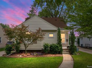 518 Roth Blvd, Clawson, MI 48017