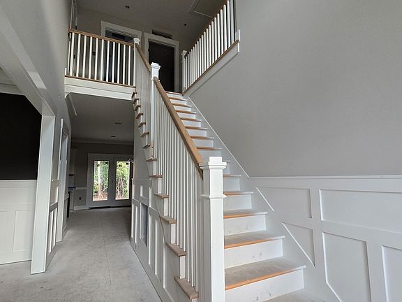 4th image of 150 Freedom Ridge Dr