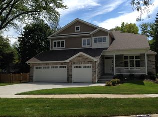 1331 Holly Ln, Deerfield, IL 60015