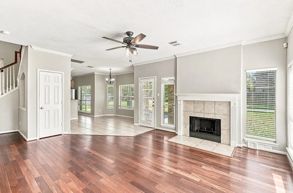 4 bed, 2.5 bath, 2758 sqft, $2,380 — Photo 4