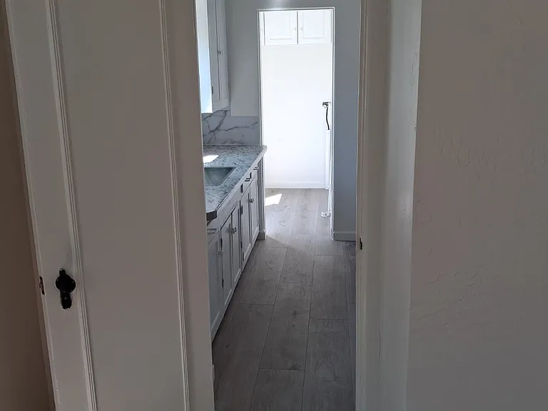 626 Emory St — Photo 15