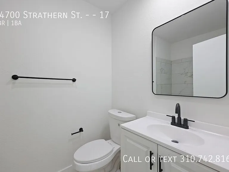 14700 Strathern St #17 — Photo 6