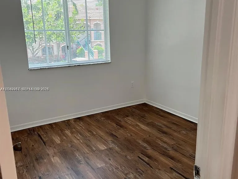 2911 SE 13th Rd #204-40 — Photo 13