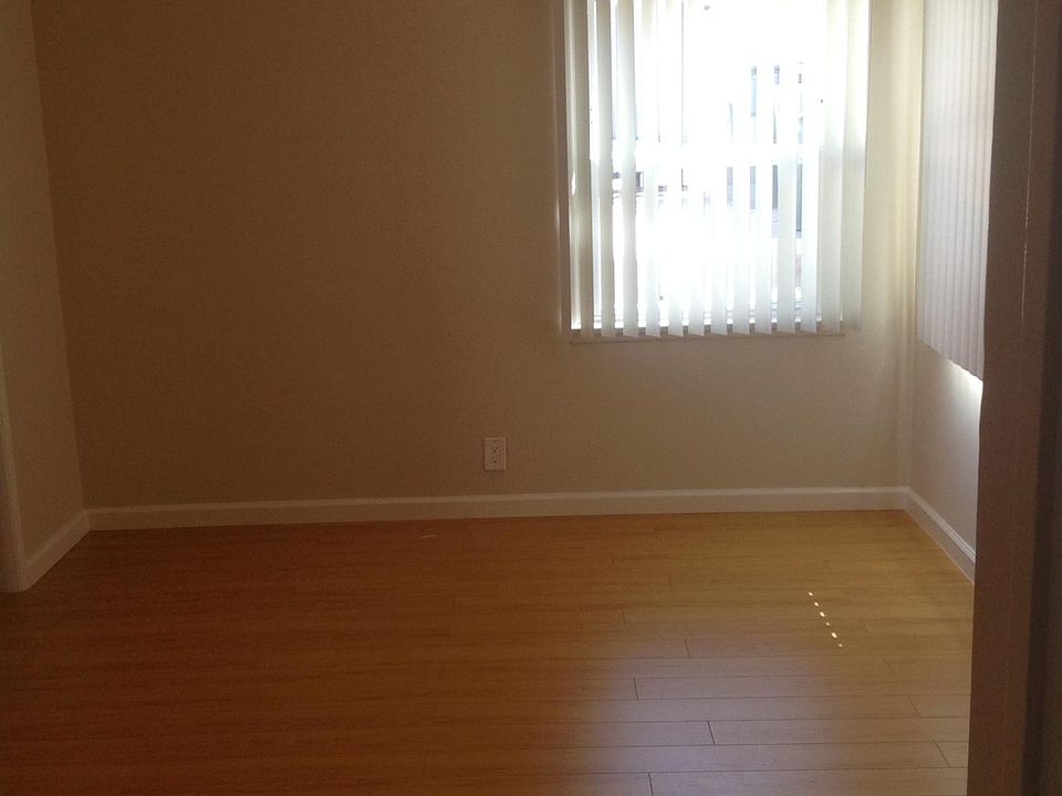 1st image of 1388 Glen Ave #B