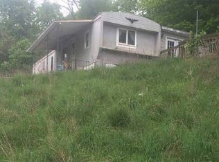 6628 Wood School Rd, Gallipolis Ferry, WV 25515