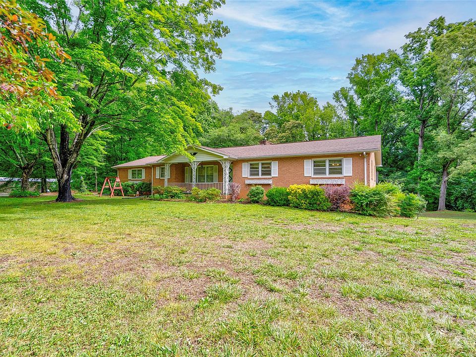 1st image of 713 Pleasant Dr