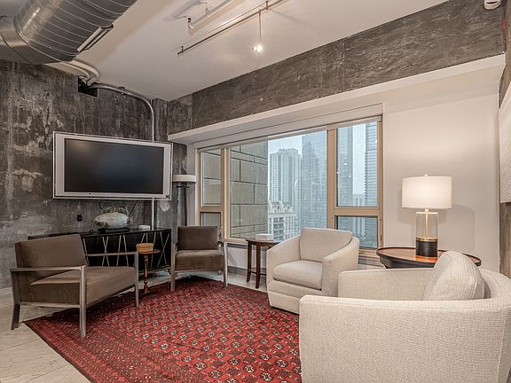 5th image of 800 N Michigan Ave APT 2303