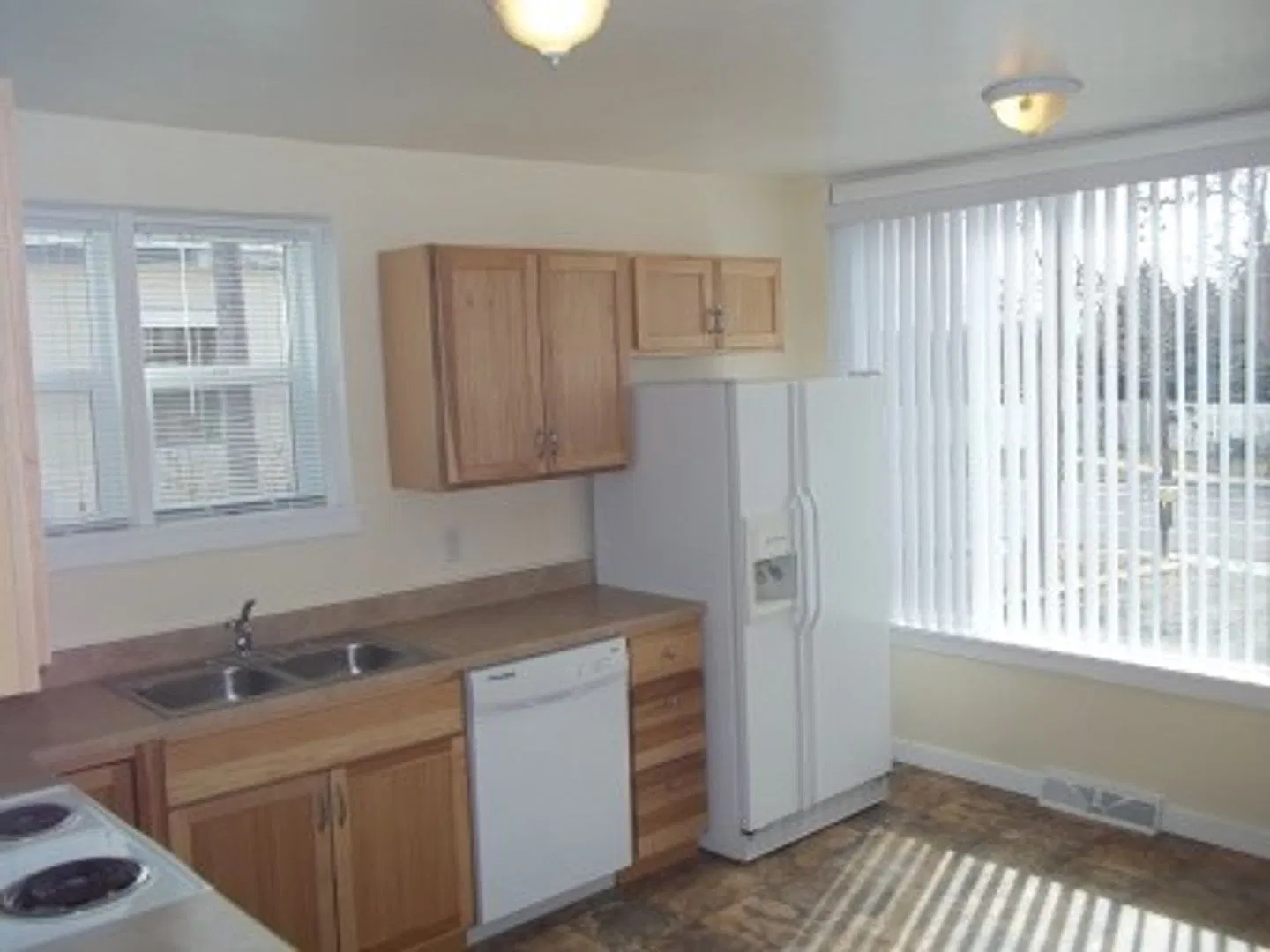 3 Bedroom/ 1.5 Bath House on West End — Photo 2