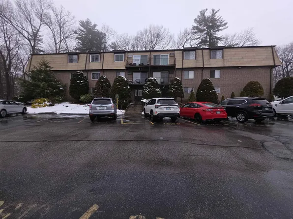 15 Silvestri Circle #9, Derry, NH 03038