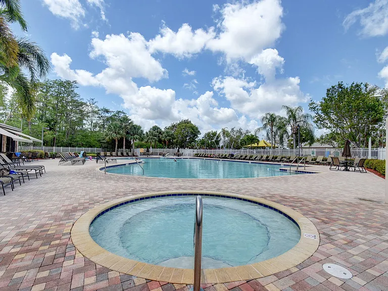 6172 Oak Bluff Way — Photo 23