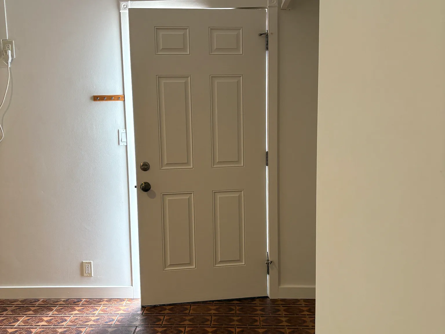 Studio, 300 sqft, $1,545 — Photo 4