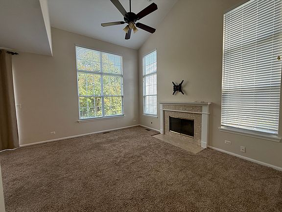 5th image of 1410 Grandview Ct