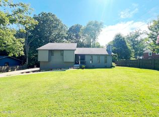 4061 Black Oak Dr, Kingsport, TN 37660