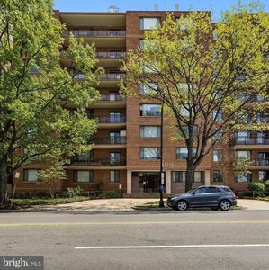 3315 Wisconsin Ave NW APT 802, Washington, DC, 20016