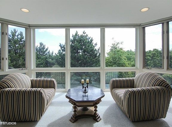 4th image of 601 Mulberry Pl APT 5C