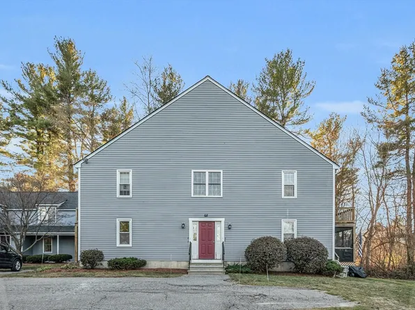 65 Lantern Ln Unit 8, Dracut, MA 01826