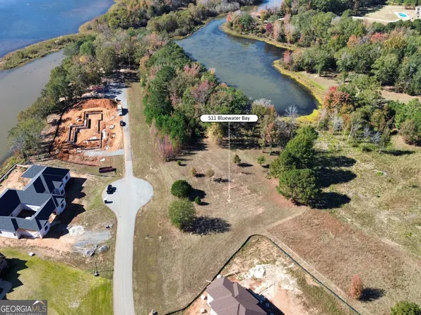 511 Bluewater Bay Dr, Macon, GA 31220