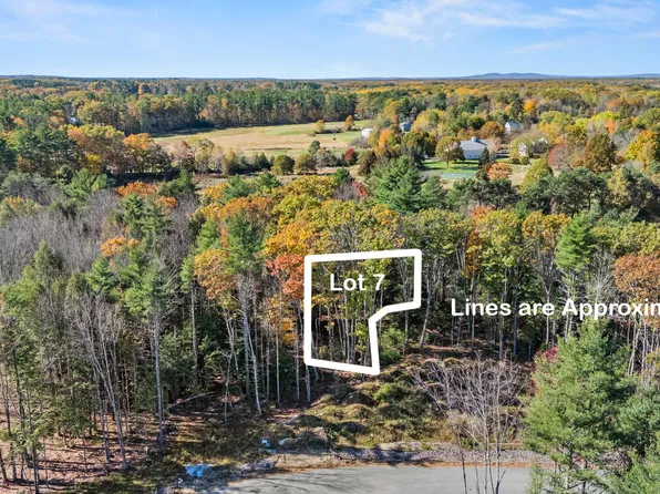 3 Dogwood Circle, Kennebunk, ME 04043