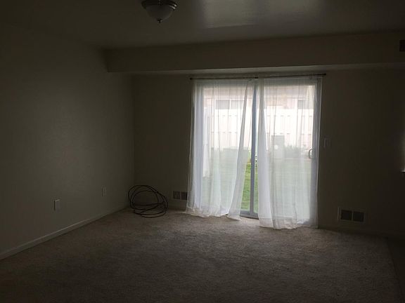 4th image of 15554 Dupage Blvd