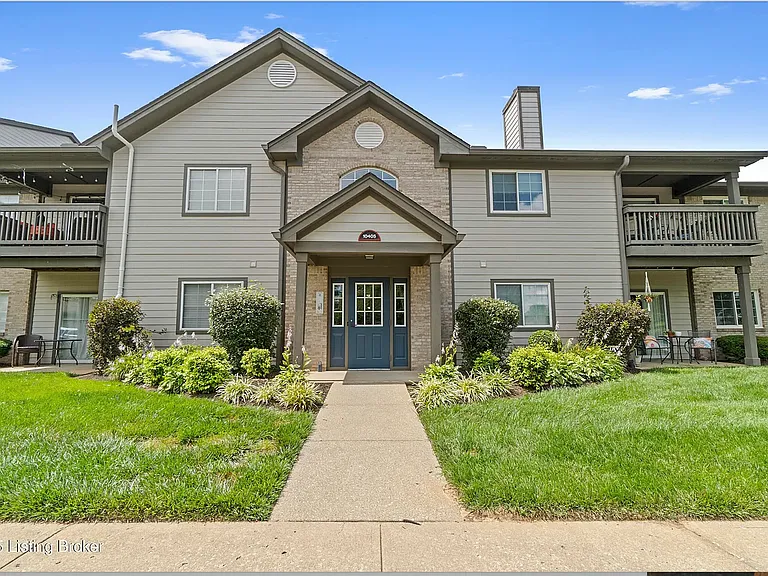 10405 Trotters Pointe Dr #204 — Photo 4