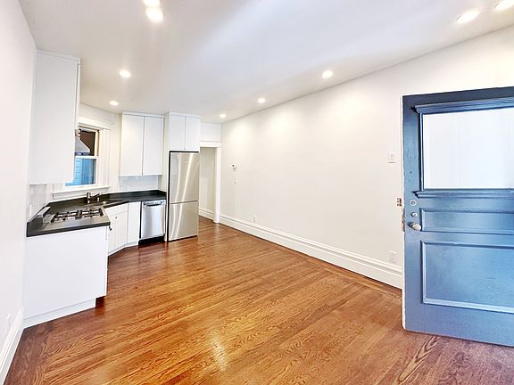 3rd image of 1126-1130 Pacific Avenue