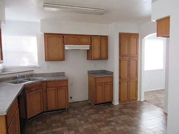 3rd image of 1296 Morgan Marie St