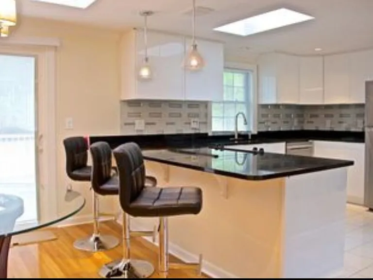 54 Maplewood Dr #2 — Photo 12