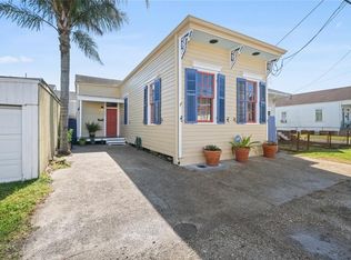 531 Bellecastle St, New Orleans, LA 70115