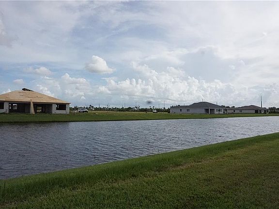 2nd image of 4818 Sevilla Shores Dr