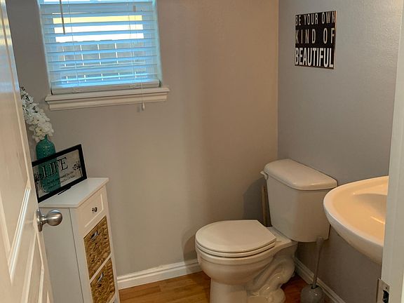 1/2 Bath downstairs