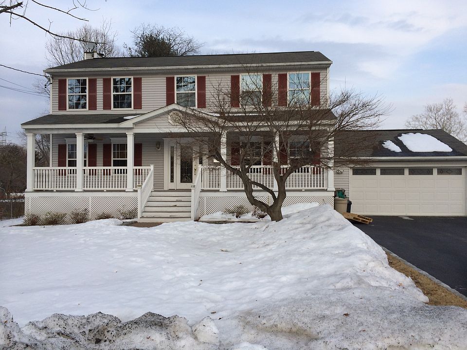 1st image of 200 Park St