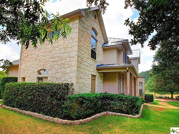 3rd image of 107 White Tail Dr