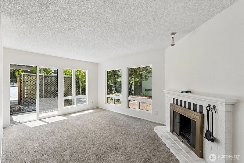 3rd image of 134 116th Street #H11