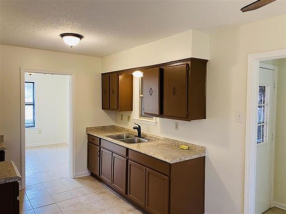 2nd image of 4371 Northwood Hills Dr