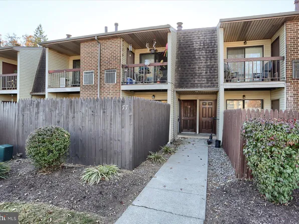 77 Lancaster Est, Mount Joy, PA 17552