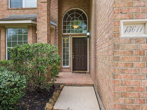 2nd image of 13611 Lakewood Meadow Dr