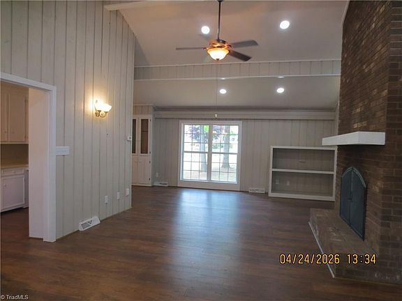 5th image of 661 Runningbrook Ln