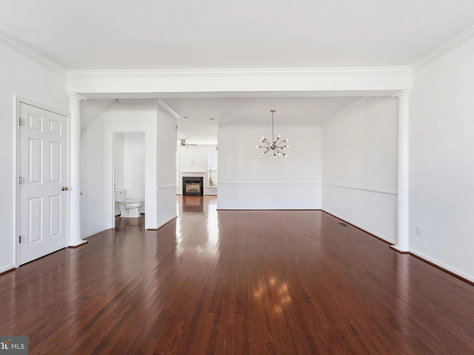 4 bed, 3.5 bath, 2826 sqft, $3,100 — Photo 4