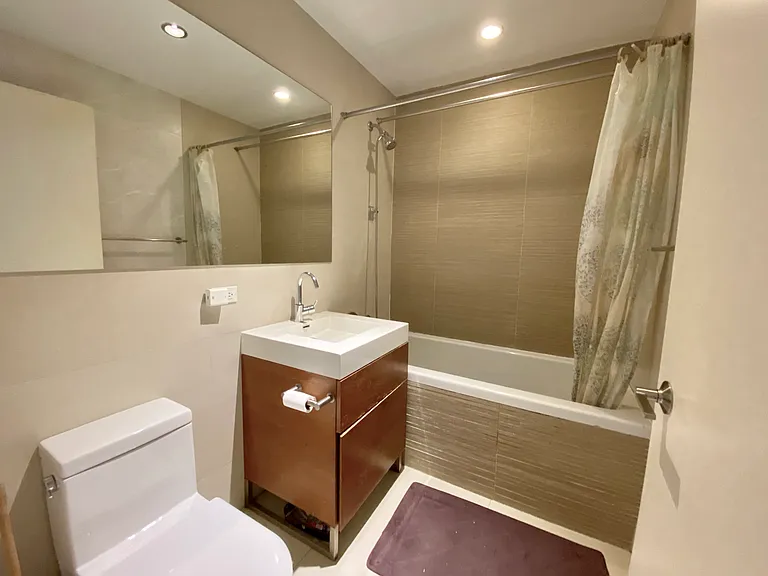 214 N 11th St #5U — Photo 13