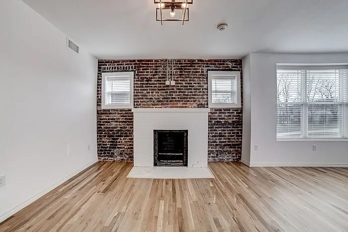 1123 N Main St #12 — Photo 10