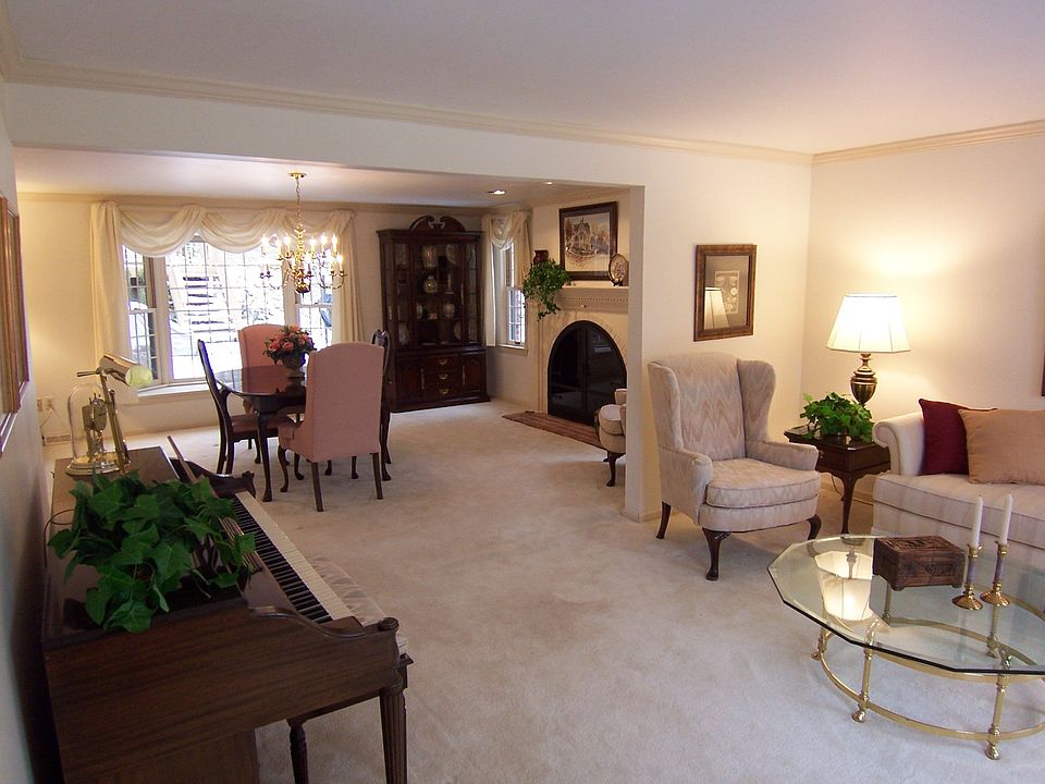 Living/Dining Room