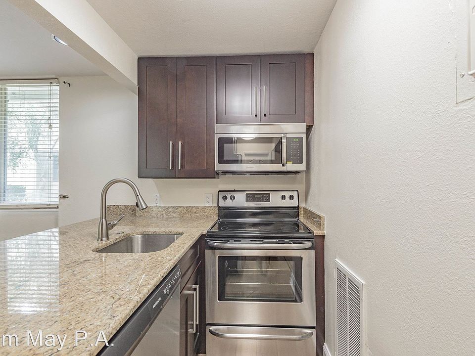 1st image of 1301 S Howard Ave APT B3