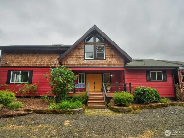 129 Camp One Road, Raymond, WA 98577