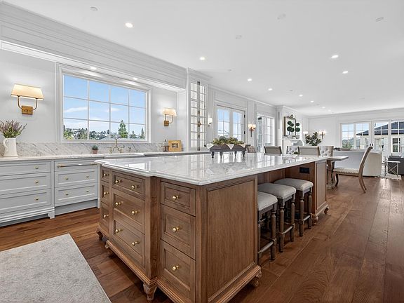 5th image of 3724 Lakebriar Place