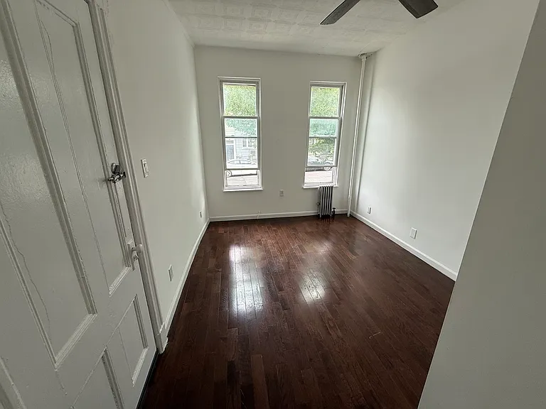 276 Onderdonk Ave #1 — Photo 10