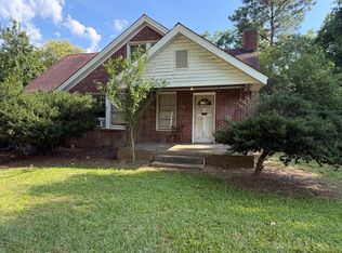 2810 County Farm Rd, Greenwood, SC 29646