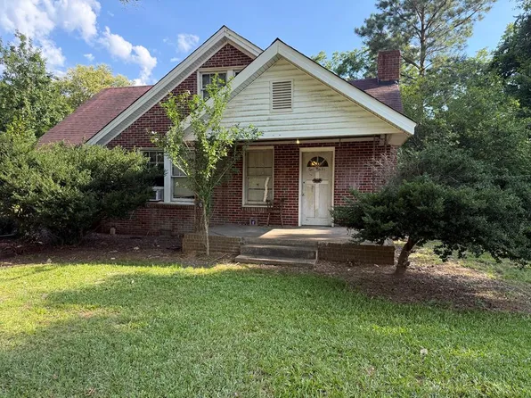2810 County Farm Rd, Greenwood, SC 29646