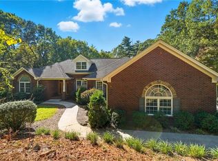 257 Foot Hills Dr, Cleveland, GA 30528