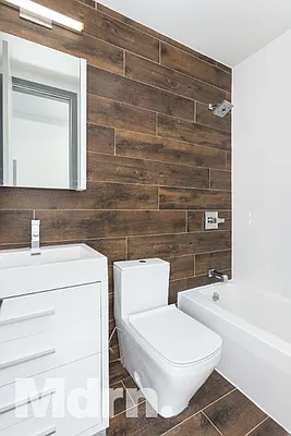 Rented by Mdrn Residential | media 13