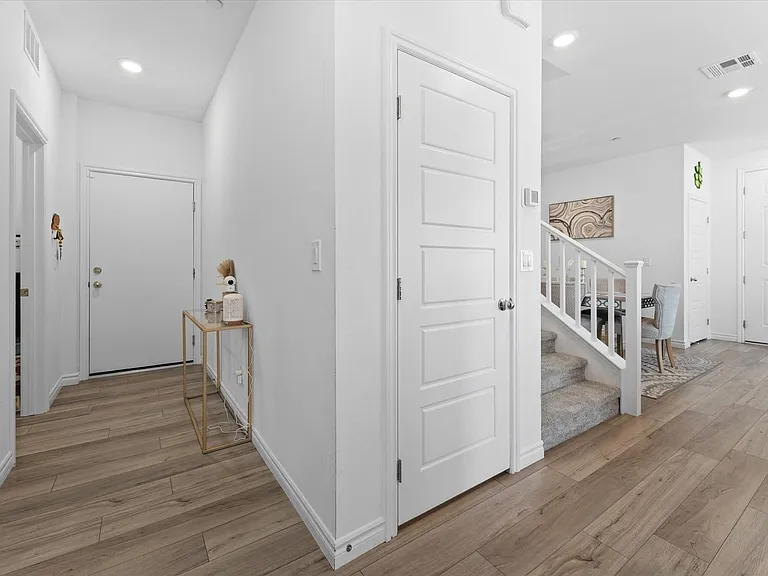 237 Callen Falls Ave #2011 — Photo 30